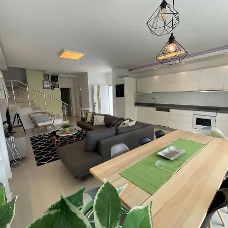 Luxury Poolside Villa, Caesar Beach, Bogaz, North Cyprus 别墅 *