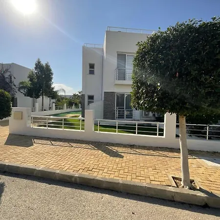 别墅 Luxury Poolside Villa, Caesar Beach, Bogaz, North Cyprus